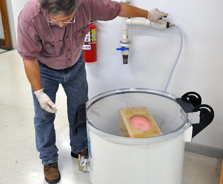 Degassing Mold